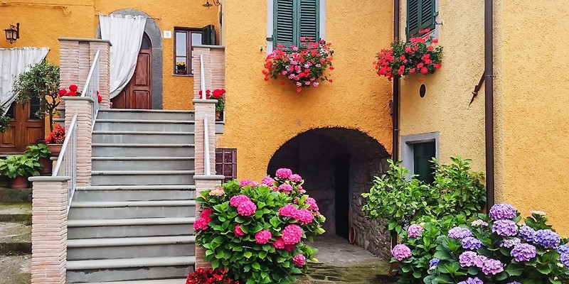 Tn Piazzetta Ingresso 1