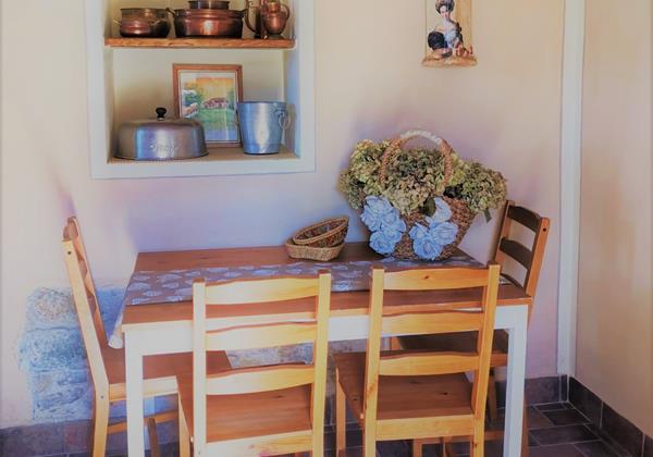 9668C640 D0d5 4Dd8 8C22 57A00c6b70bc Cropped